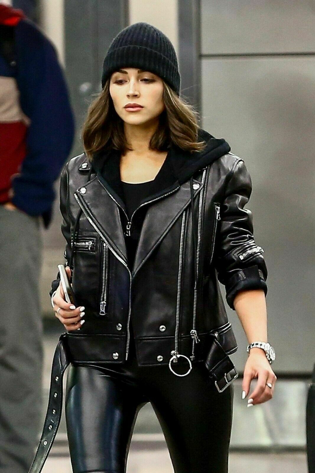 Women's Chic Fashion Cowhide Leather Biker Cropped Black Leather Zipper Jacket - Luxurena Leather