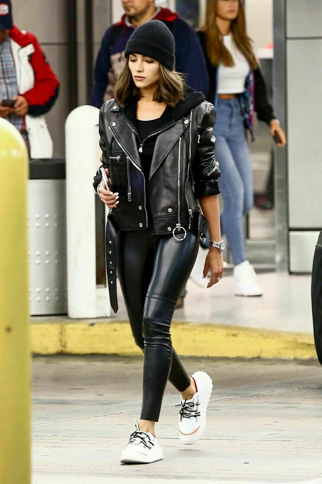 Women's Chic Fashion Cowhide Leather Biker Cropped Black Leather Zipper Jacket - Luxurena Leather